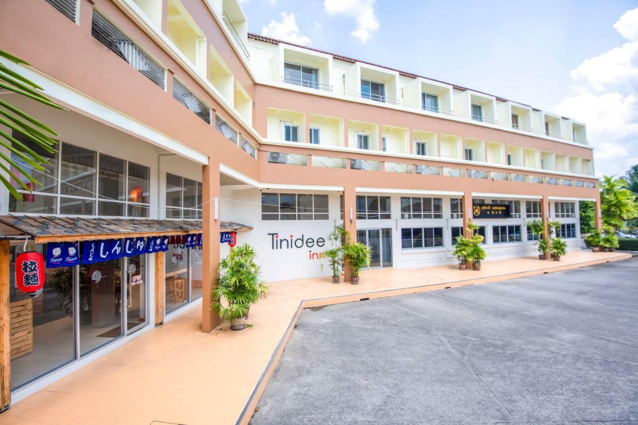 Tinidee Hotel Ранонг Екстериор снимка